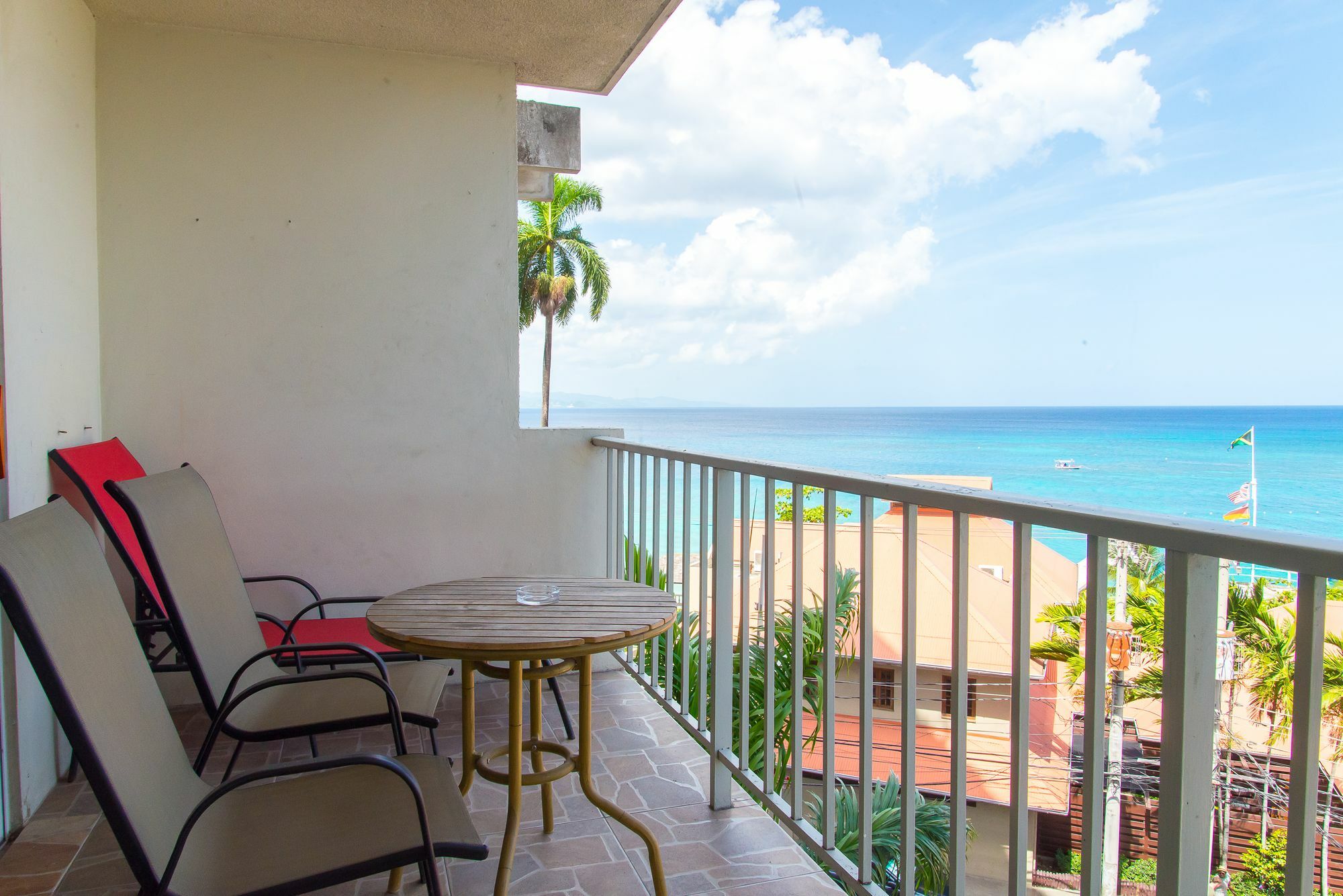 Montego Bay Club Apartments Eksteriør bilde
