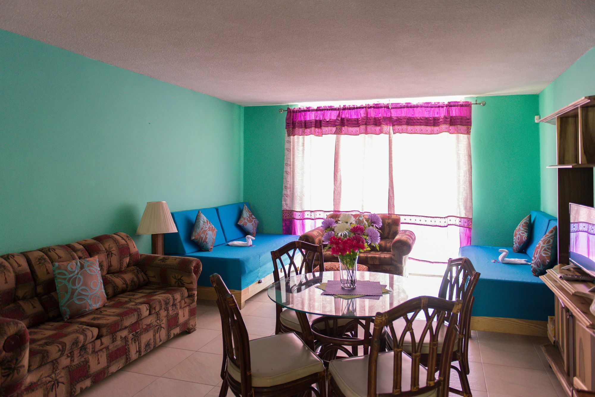 Montego Bay Club Apartments Eksteriør bilde
